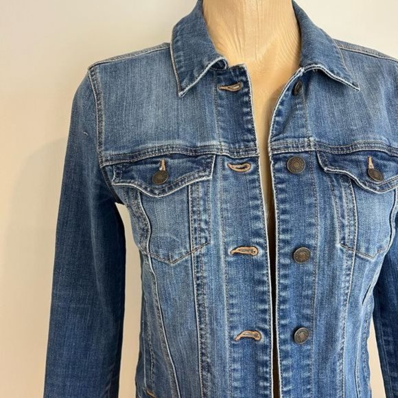 Tommy Hilfiger Jackets & Blazers - Tommy Hilfiger Women’s XS Blue Denim Jean Trucker Jacket Button Down Cotton